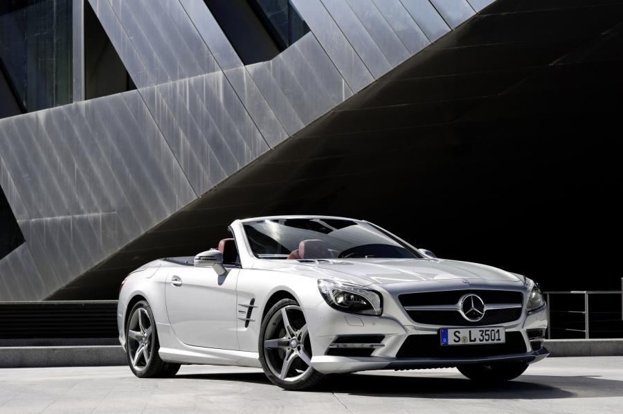  Mercedes-Benz SL-Class 2013 года  (фото 42 из 66)